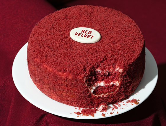 Tort "Red Velvet" - 3 Imagine