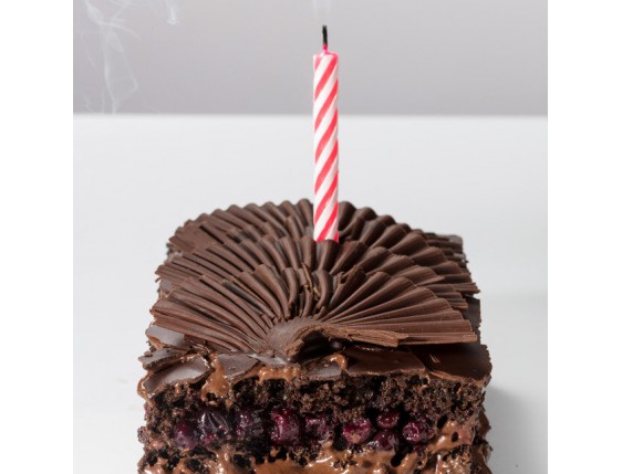 Tort "Velvet Blackcurrant" - 3 Imagine